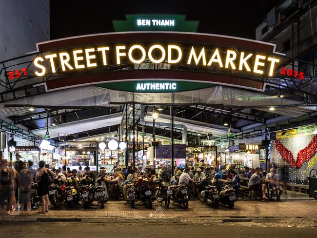 SHOPPING AND FOOD MARKET Saigon’s big central shopping spot Ben Thanh Market hustles and bustles at almost every hour with locals visiting early in the morning to pick up ingredients for the mealtime menus, tourists arriving during the day to browse for a designer duplicate, and foodies descending after dark to dine on street snacks.